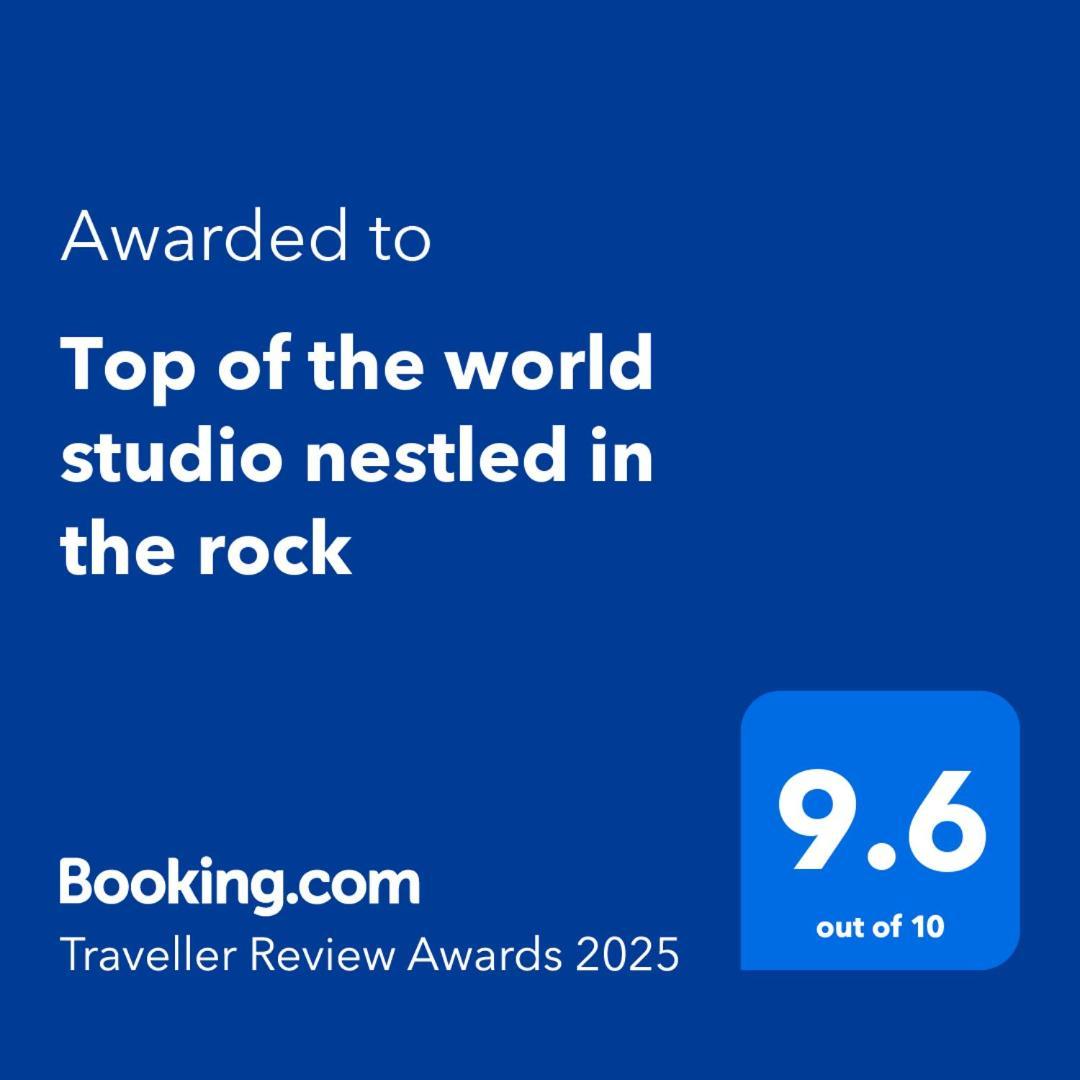 Queensberry Top Of The World Studio Nestled In The Rock מראה חיצוני תמונה